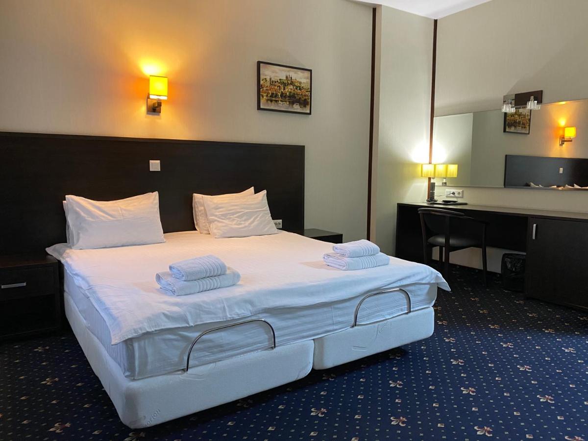 Irishotels Kiev Luaran gambar